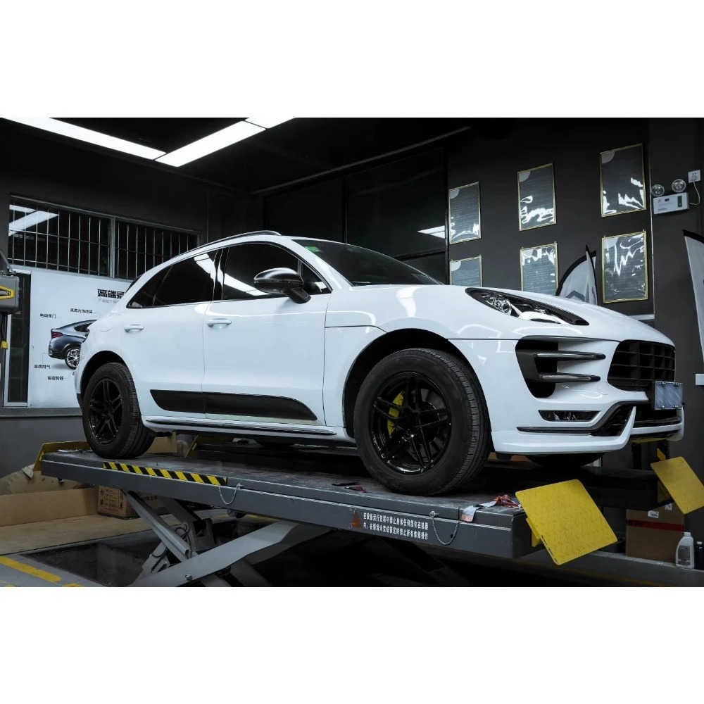 Hot Selling for Macan 95B.1 TKT/Turbo Sport Body Kit New Condition Including Front Lip Rear Diffuser Side Skirts Bolt-On